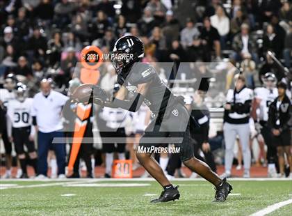 Thumbnail 3 in Vandegrift vs. Steele (UIL 6A D2 Area Playoff) photogallery.
