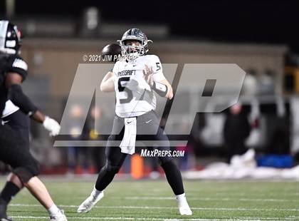Thumbnail 1 in Vandegrift vs. Steele (UIL 6A D2 Area Playoff) photogallery.