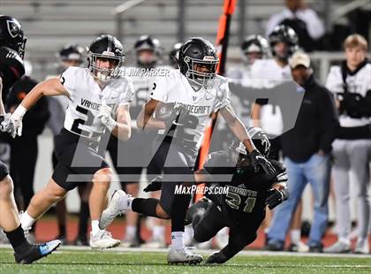 Thumbnail 2 in Vandegrift vs. Steele (UIL 6A D2 Area Playoff) photogallery.