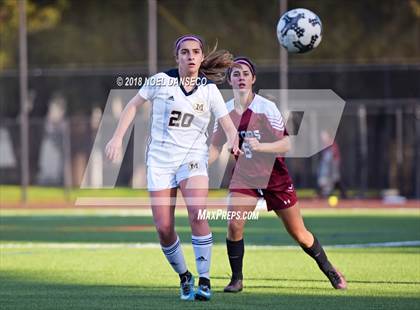 Thumbnail 2 in Menlo School vs Sacred Heart Prep photogallery.