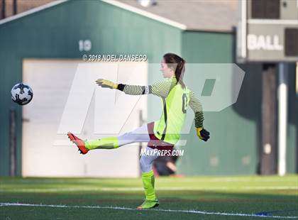 Thumbnail 1 in Menlo School vs Sacred Heart Prep photogallery.