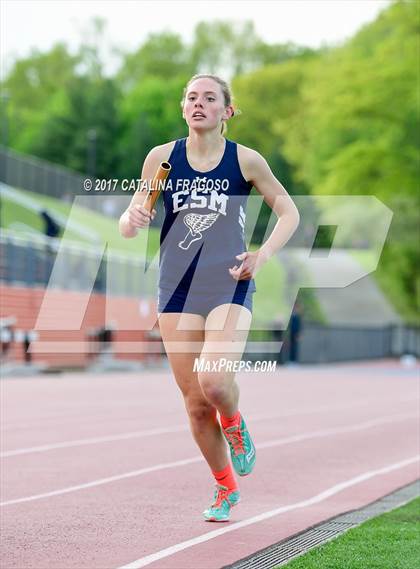 Thumbnail 1 in 50th Annual Loucks Games (Women's Distance Medley Open) photogallery.