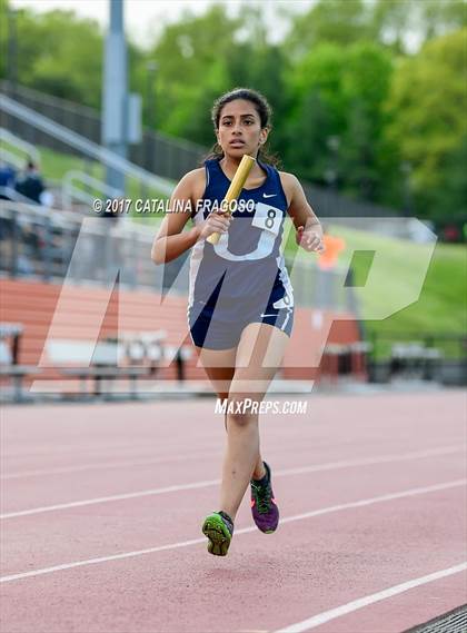 Thumbnail 3 in 50th Annual Loucks Games (Women's Distance Medley Open) photogallery.