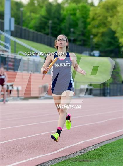 Thumbnail 1 in 50th Annual Loucks Games (Women's Distance Medley Open) photogallery.