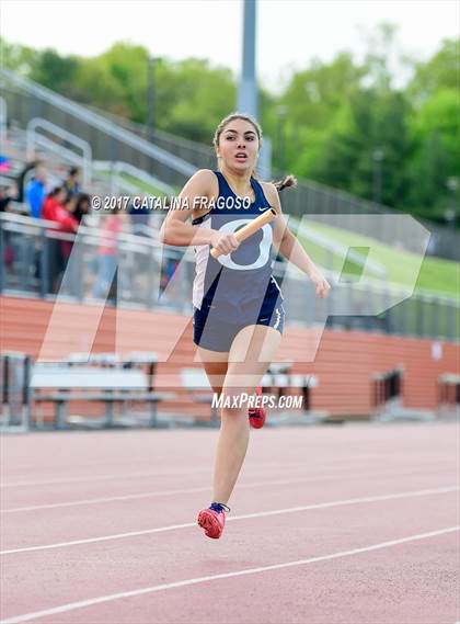 Thumbnail 3 in 50th Annual Loucks Games (Women's Distance Medley Open) photogallery.