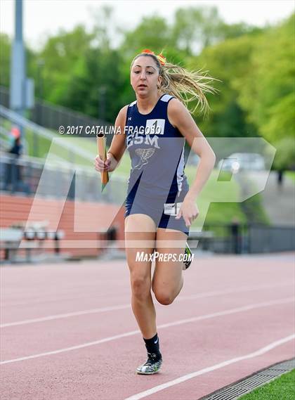 Thumbnail 3 in 50th Annual Loucks Games (Women's Distance Medley Open) photogallery.