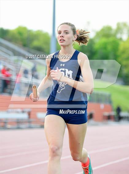 Thumbnail 2 in 50th Annual Loucks Games (Women's Distance Medley Open) photogallery.