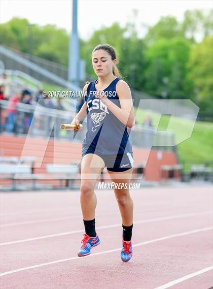 Thumbnail 2 in 50th Annual Loucks Games (Women's Distance Medley Open) photogallery.
