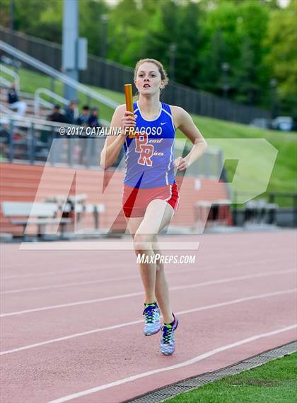 Thumbnail 3 in 50th Annual Loucks Games (Women's Distance Medley Open) photogallery.