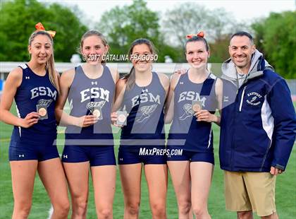 Thumbnail 2 in 50th Annual Loucks Games (Women's Distance Medley Open) photogallery.