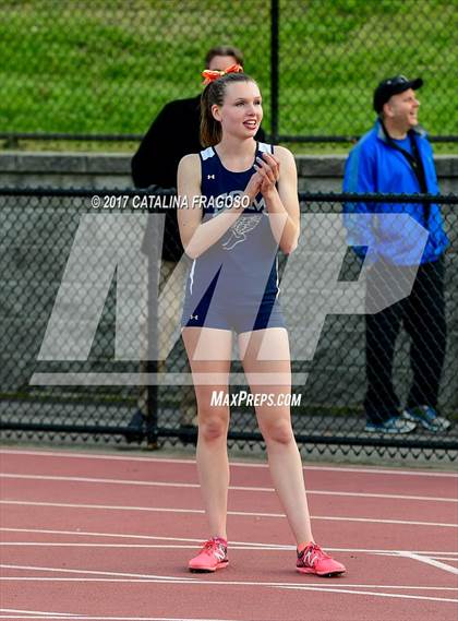 Thumbnail 2 in 50th Annual Loucks Games (Women's Distance Medley Open) photogallery.
