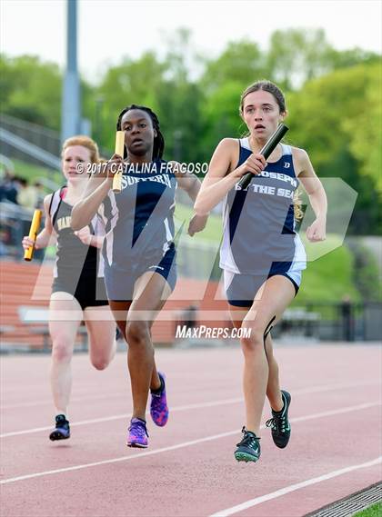 Thumbnail 2 in 50th Annual Loucks Games (Women's Distance Medley Open) photogallery.