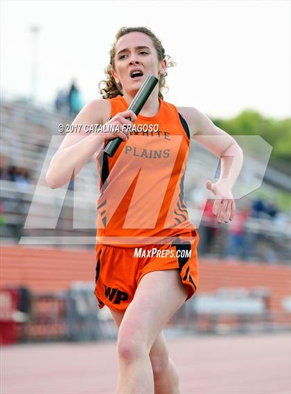 Thumbnail 3 in 50th Annual Loucks Games (Women's Distance Medley Open) photogallery.