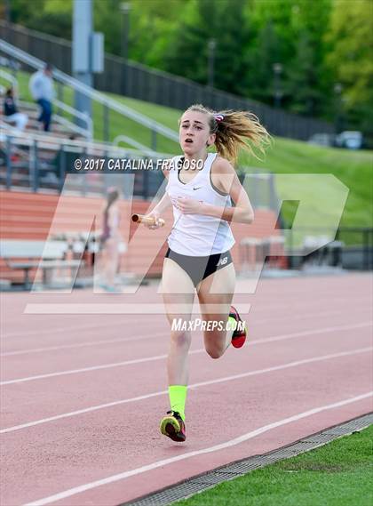 Thumbnail 3 in 50th Annual Loucks Games (Women's Distance Medley Open) photogallery.