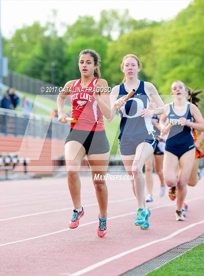 Thumbnail 3 in 50th Annual Loucks Games (Women's Distance Medley Open) photogallery.