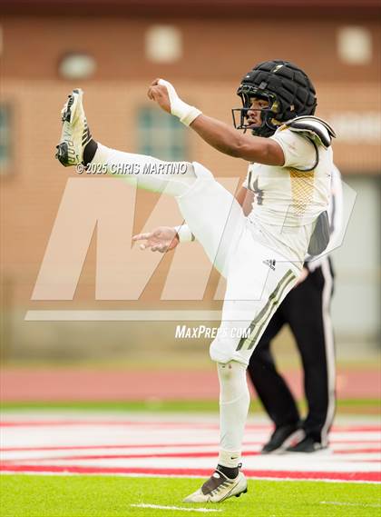 Thumbnail 2 in Butler @ Laney photogallery.