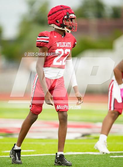 Thumbnail 3 in Butler @ Laney photogallery.