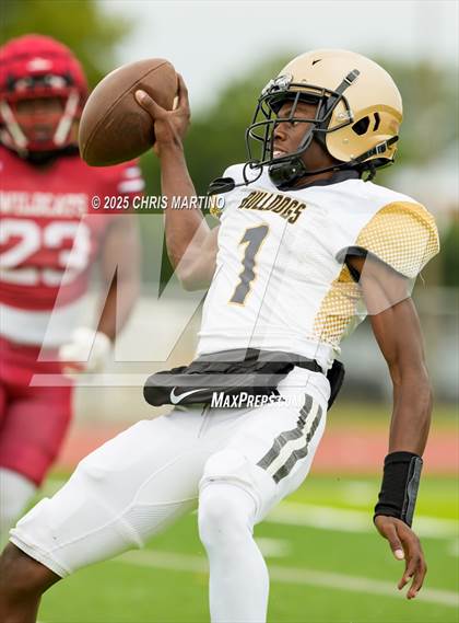 Thumbnail 2 in Butler @ Laney photogallery.