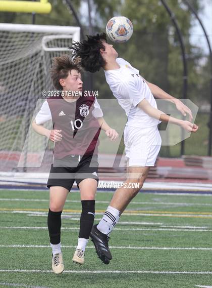 Thumbnail 3 in Calexico vs. Point Loma (CIF SDS Division 1 Final) photogallery.