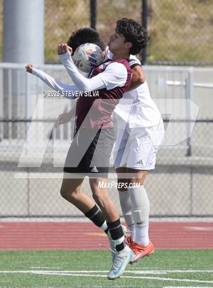 Thumbnail 2 in Calexico vs. Point Loma (CIF SDS Division 1 Final) photogallery.