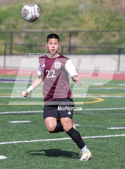 Thumbnail 3 in Calexico vs. Point Loma (CIF SDS Division 1 Final) photogallery.