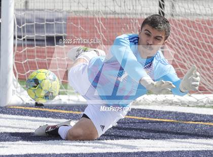 Thumbnail 3 in Calexico vs. Point Loma (CIF SDS Division 1 Final) photogallery.