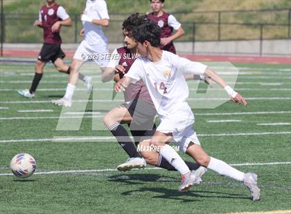 Thumbnail 3 in Calexico vs. Point Loma (CIF SDS Division 1 Final) photogallery.