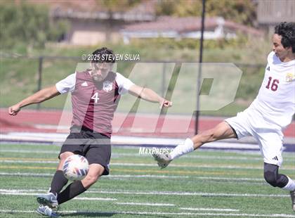 Thumbnail 3 in Calexico vs. Point Loma (CIF SDS Division 1 Final) photogallery.