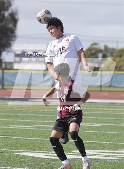 Thumbnail 3 in Calexico vs. Point Loma (CIF SDS Division 1 Final) photogallery.