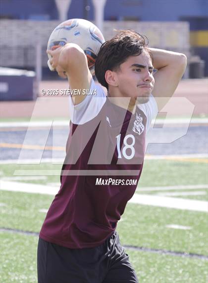 Thumbnail 2 in Calexico vs. Point Loma (CIF SDS Division 1 Final) photogallery.