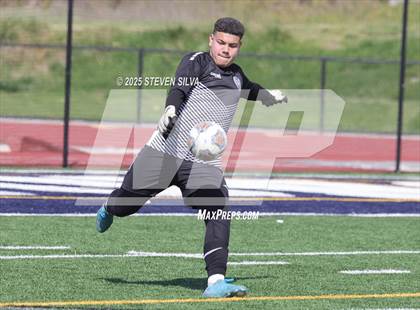 Thumbnail 3 in Calexico vs. Point Loma (CIF SDS Division 1 Final) photogallery.
