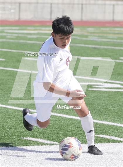 Thumbnail 2 in Calexico vs. Point Loma (CIF SDS Division 1 Final) photogallery.