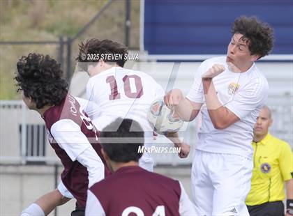 Thumbnail 2 in Calexico vs. Point Loma (CIF SDS Division 1 Final) photogallery.