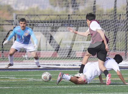 Thumbnail 3 in Calexico vs. Point Loma (CIF SDS Division 1 Final) photogallery.