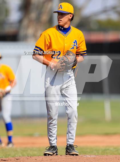Thumbnail 1 in Bishop Amat vs La Salle photogallery.