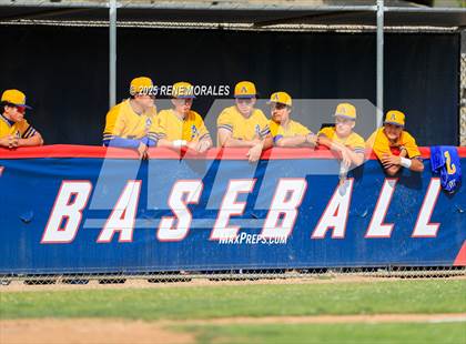 Thumbnail 2 in Bishop Amat vs La Salle photogallery.