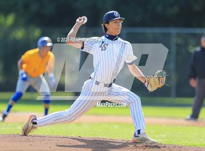 Thumbnail 2 in Bishop Amat vs La Salle photogallery.