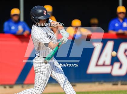 Thumbnail 1 in Bishop Amat vs La Salle photogallery.