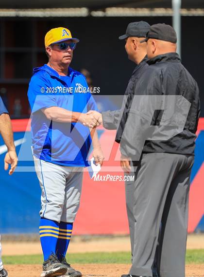 Thumbnail 1 in Bishop Amat vs La Salle photogallery.