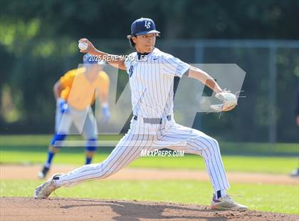 Thumbnail 1 in Bishop Amat vs La Salle photogallery.