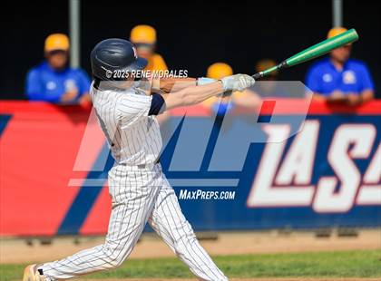 Thumbnail 2 in Bishop Amat vs La Salle photogallery.