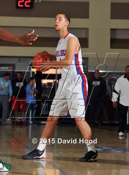 Thumbnail 2 in St. Petersburg @ Folsom (MaxPreps Holiday Classic) photogallery.