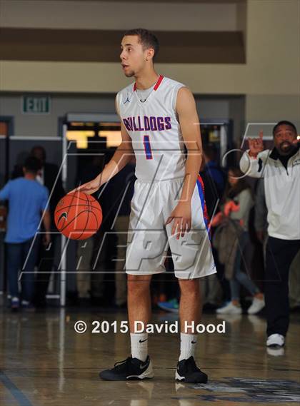 Thumbnail 3 in St. Petersburg @ Folsom (MaxPreps Holiday Classic) photogallery.