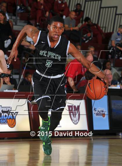 Thumbnail 3 in St. Petersburg @ Folsom (MaxPreps Holiday Classic) photogallery.