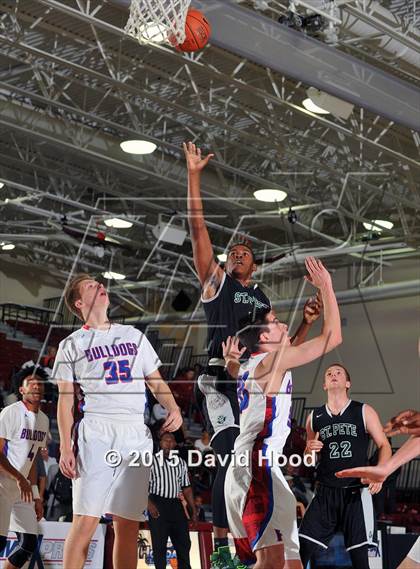 Thumbnail 3 in St. Petersburg @ Folsom (MaxPreps Holiday Classic) photogallery.