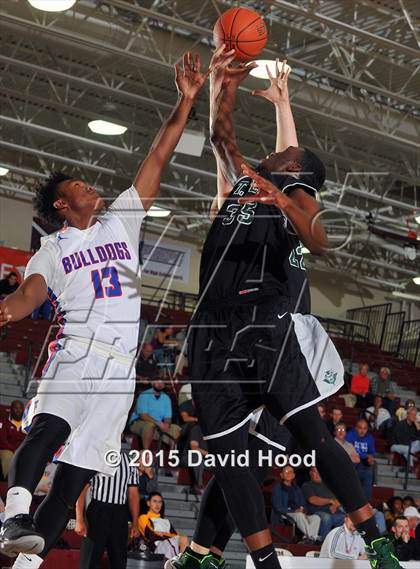 Thumbnail 3 in St. Petersburg @ Folsom (MaxPreps Holiday Classic) photogallery.