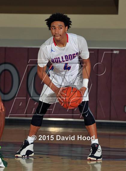 Thumbnail 1 in St. Petersburg @ Folsom (MaxPreps Holiday Classic) photogallery.