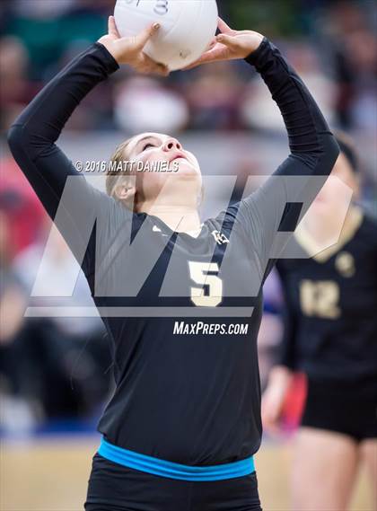 Thumbnail 1 in University vs. Pagosa Springs (CHSAA 3A Playoff) photogallery.