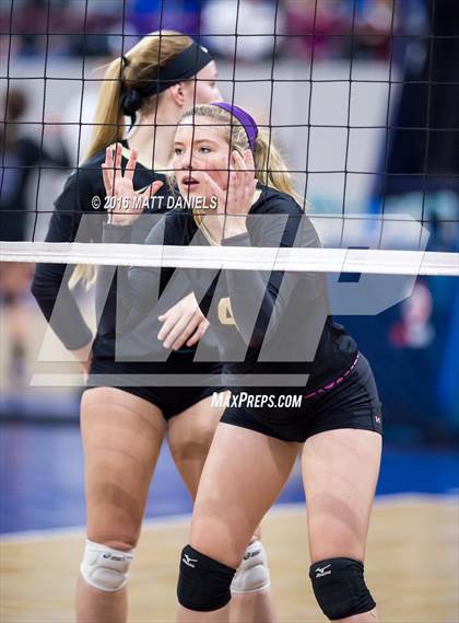 Thumbnail 2 in University vs. Pagosa Springs (CHSAA 3A Playoff) photogallery.
