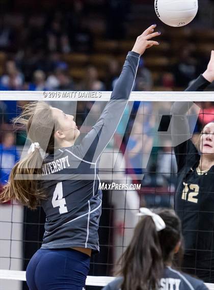 Thumbnail 1 in University vs. Pagosa Springs (CHSAA 3A Playoff) photogallery.
